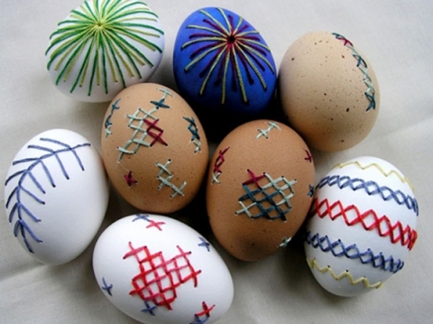 Креативные способы украсить пасхальные яйца (31 фото) (9)