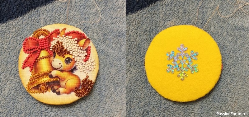 Лошадки-подвесы на ёлочку.