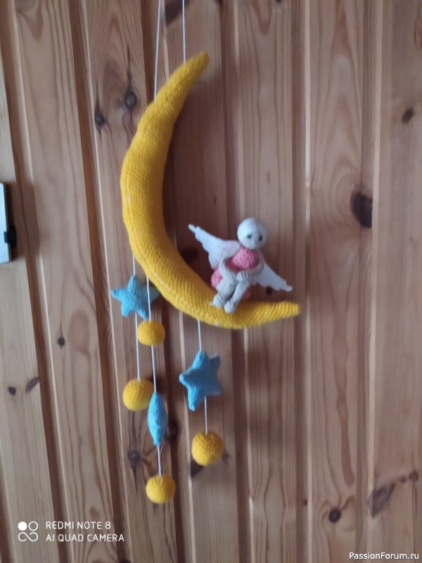 Полумесяц с ангелом