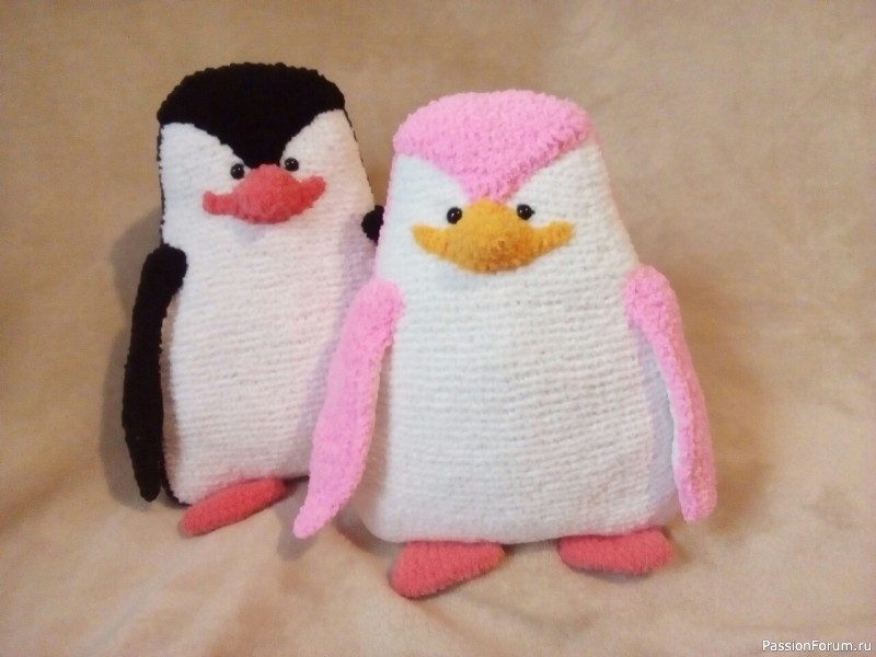 Подушка игрушка Пингвин