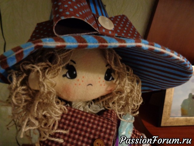 Куколка Мери красивая и милая игрушка очень хорошо для интерьера создаст уют и красоту дома