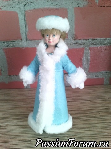 Кукла Снегурочка.