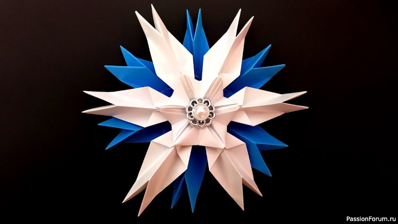 Красивые объемные снежинки из бумаги. Поделки оригами на Новый год