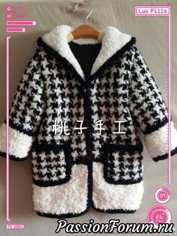 Вязанное пальто для девочки