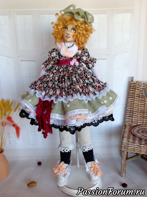Текстильная интерьерная кукла