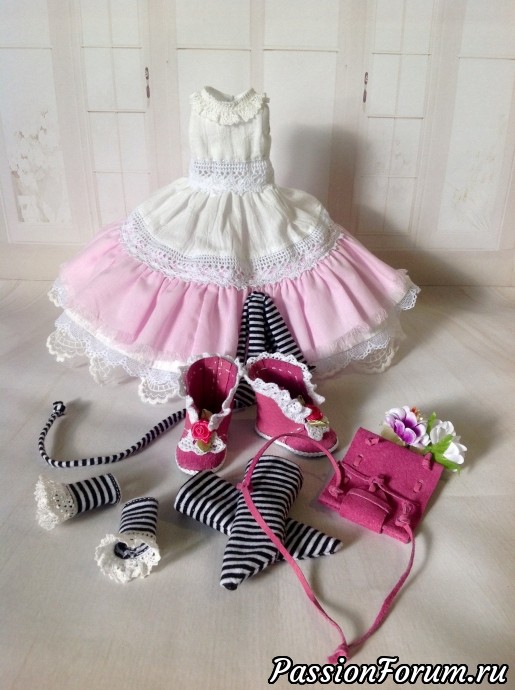 Комплект одежды для новой куколки