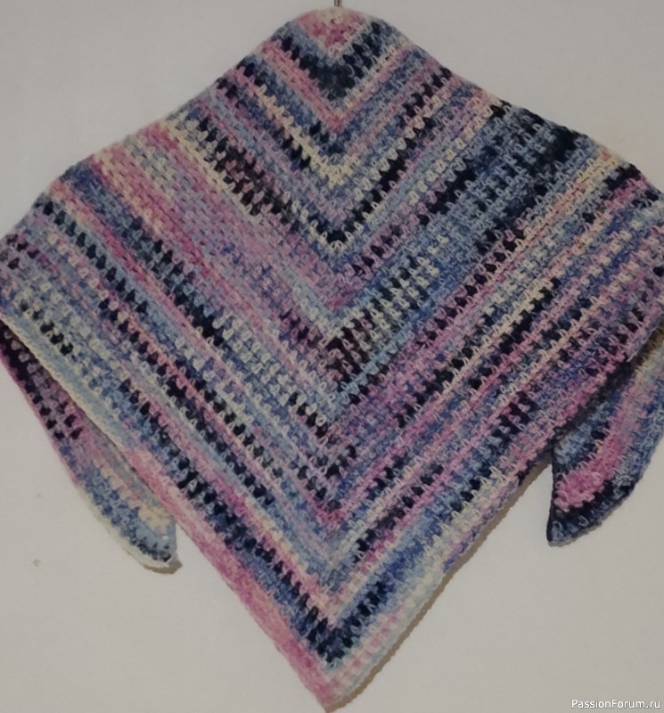 Продам шали ручной работы.