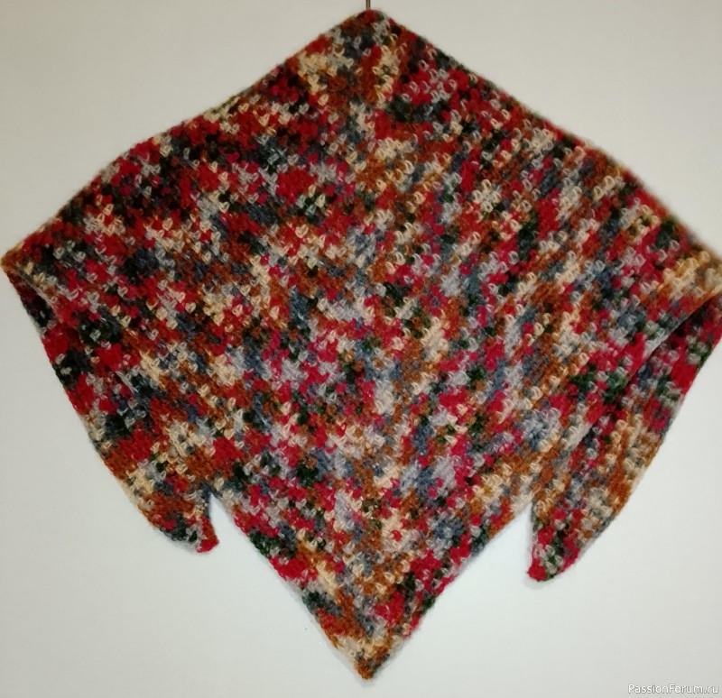 Продам шали ручной работы.