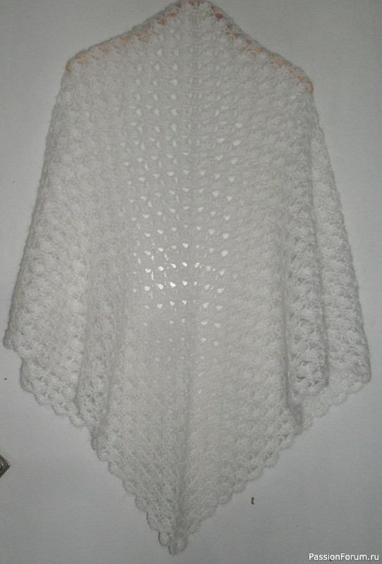 Продам шали ручной работы.