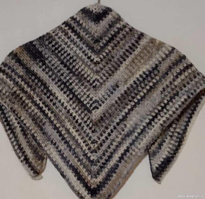 Продам шали ручной работы.