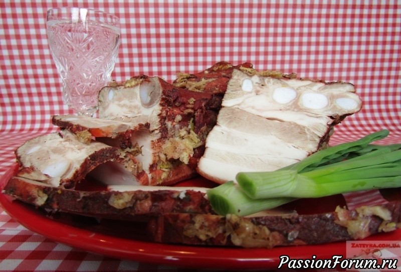 Грудинка горячего засола в луковой шелухе