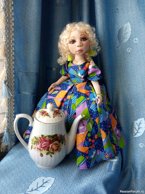 Кукла-грелка на чайник Женя. Мастер класс