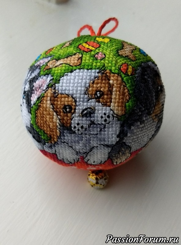Новогодний &quot;собачий&quot; шарик