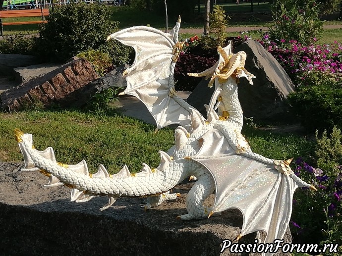 Золотой Дракон.
