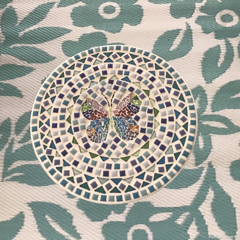 Мозаичный столик для веранды