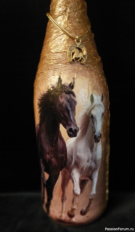 Праздничная бутылка игристого напитка "Две стихии"