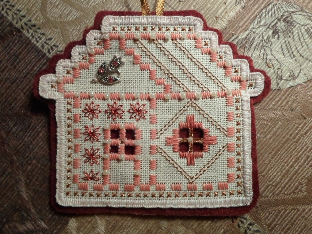 Если в доме кошка:))