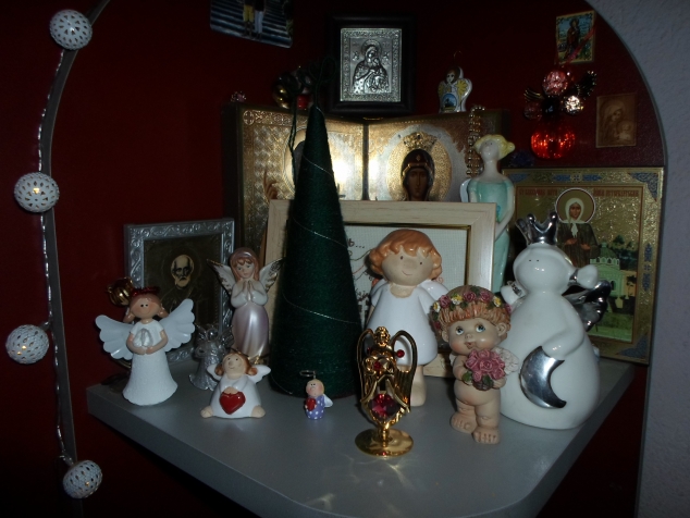 Если в доме кошка:))