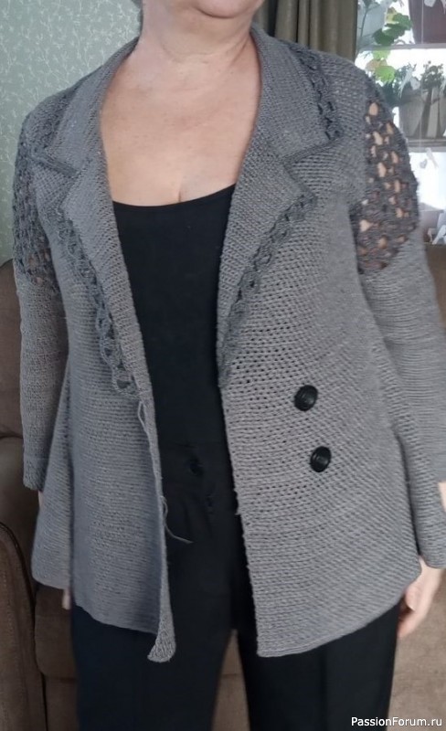 Жакет-пиджак с подкройными бочками. Сама придумала