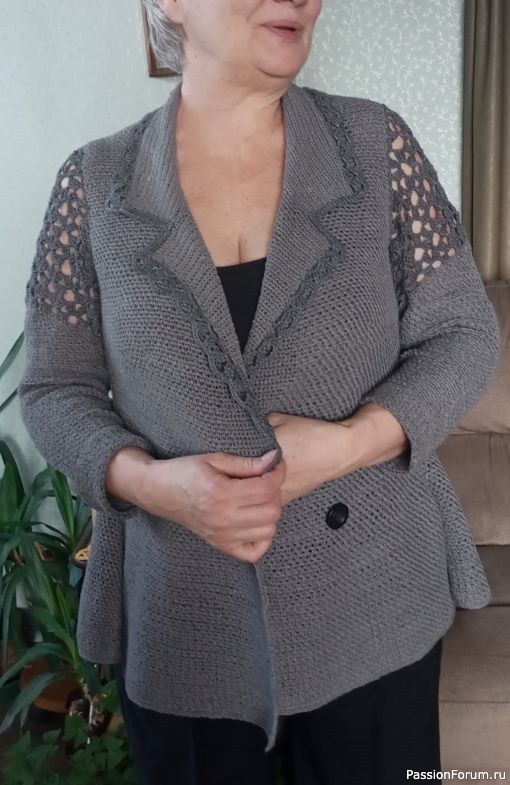 Жакет-пиджак с подкройными бочками. Сама придумала