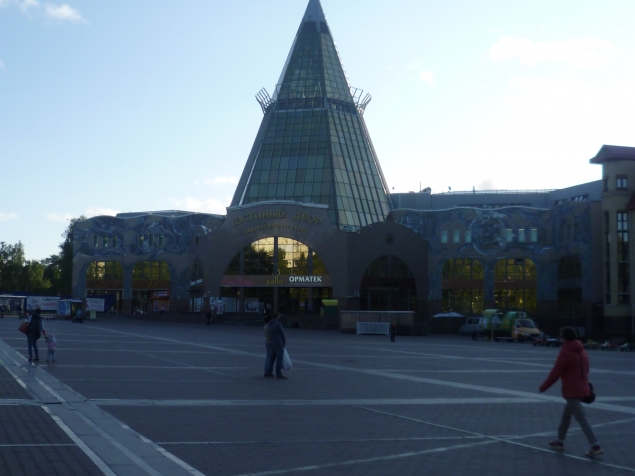 Прогулка по красивому городу Ханты-Мансийску с подругой. часть 2 Прогулка по красивому городу Ханты-Мансийску с подругой. часть 2
