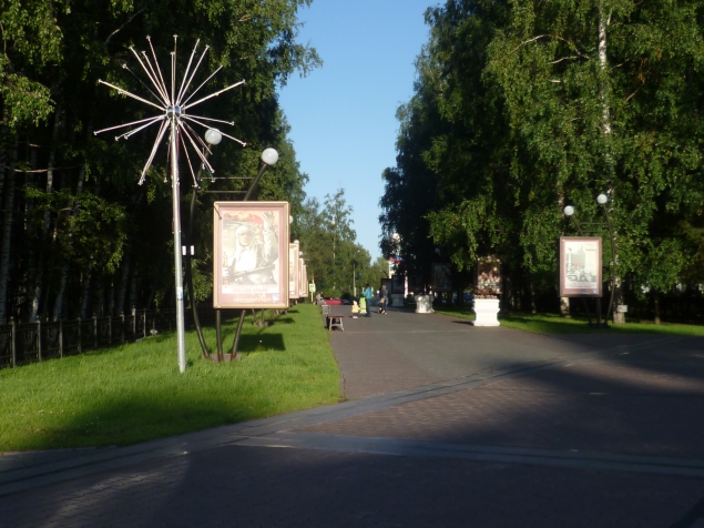 Прогулка по красивому городу Ханты-Мансийску с подругой. часть 2 Прогулка по красивому городу Ханты-Мансийску с подругой. часть 2