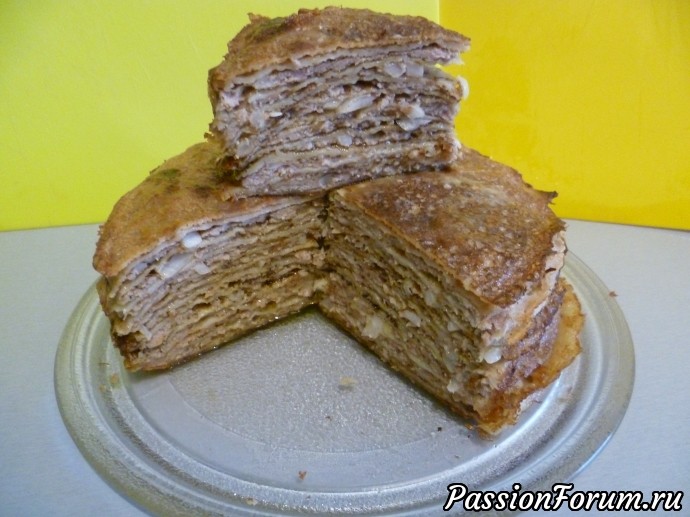 пирог в разрезе. Это поверьте мне вкусней, чем начинить блинчики готовой мясной начинкой, так же можно проложить слайсами консервированных шампиньонов (дать стечь) пирог в разрезе. Это поверьте мне вкусней, чем начинить блинчики готовой мясной начинкой, так же можно проложить слайсами консервированных шампиньонов (дать стечь)
