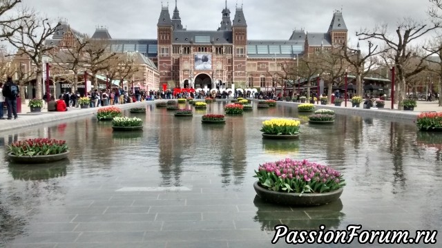 Тюльпаны Амстердама - есть такая песня...