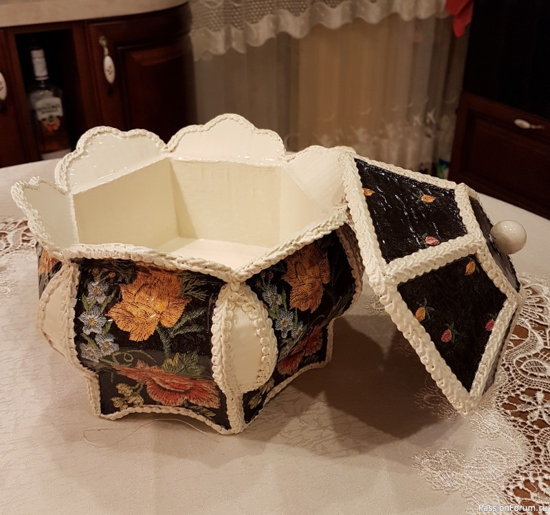 Шкатулки из картона