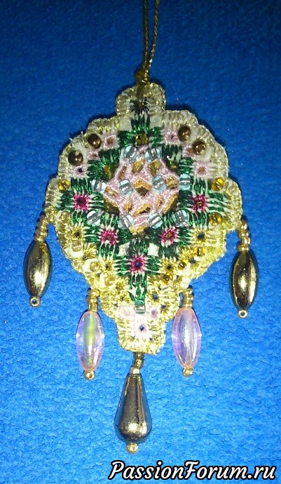 Знакомьте, Капелька! Здесь она висит. Знакомьте, Капелька! Здесь она висит.