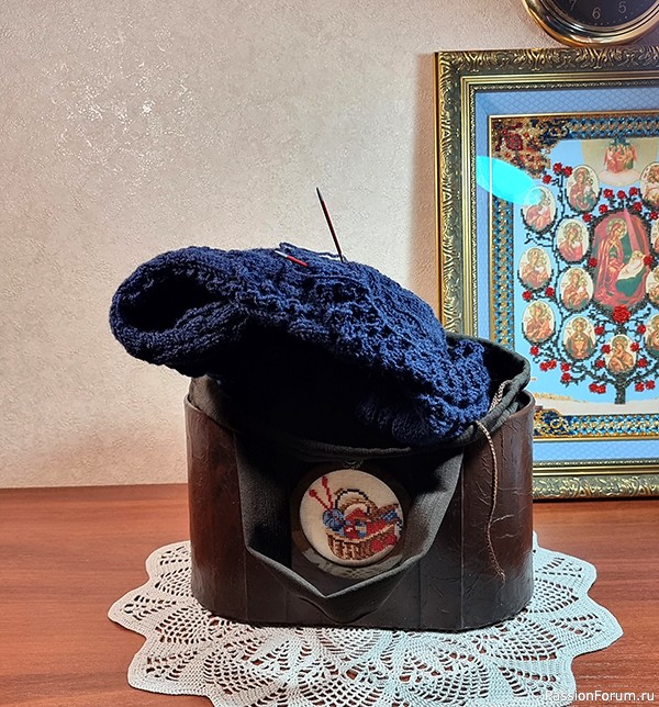 Корзина для рукоделия из шляпной коробки