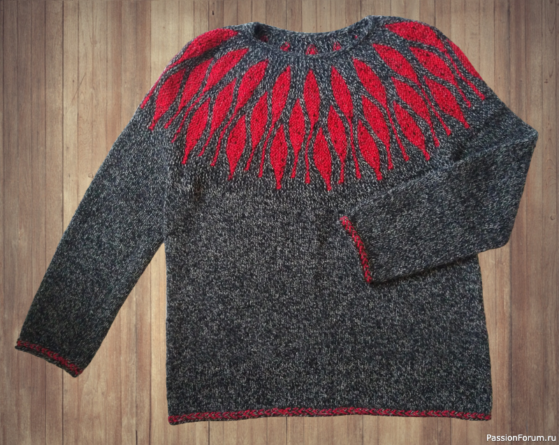 Пуловер с круглой кокеткой.