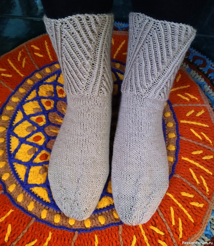 Носки с необычной резинкой. Повтор.