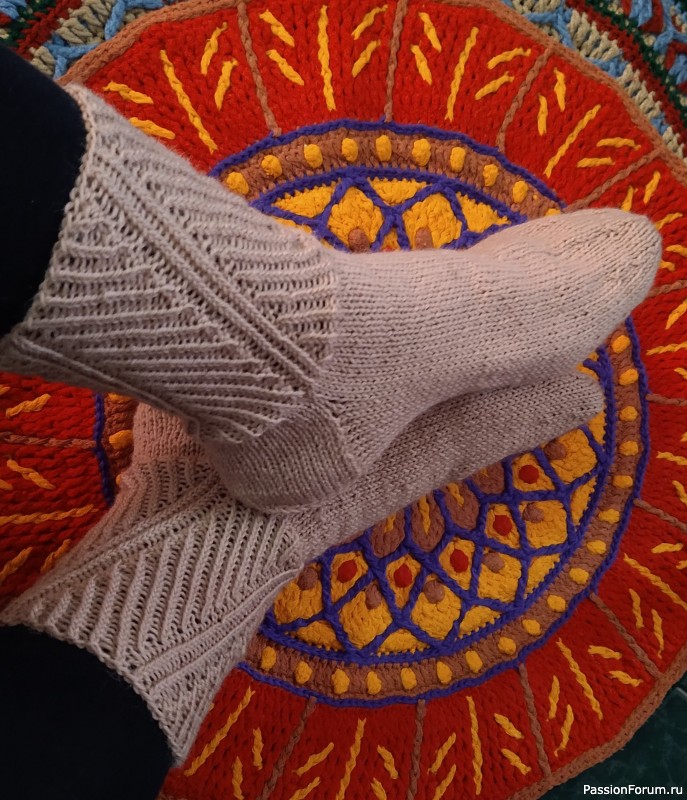 Носки с необычной резинкой. Повтор.