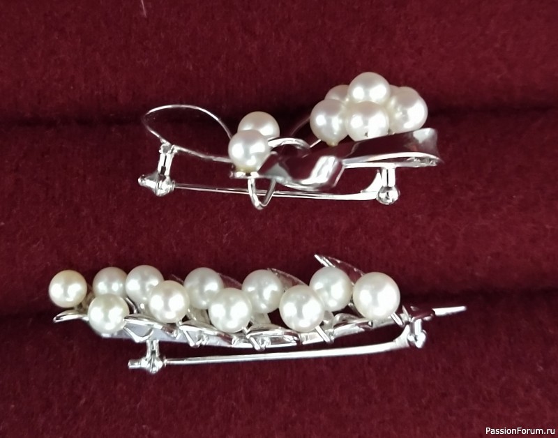 Стерлинговая брошь с жемчугом.
