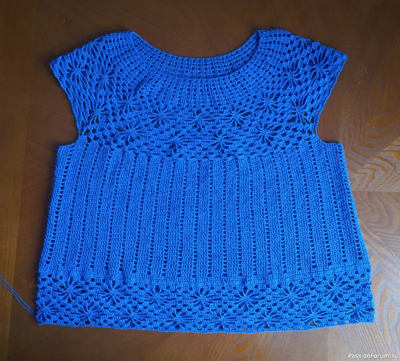 Ажурная блузка с узором "Паучки".