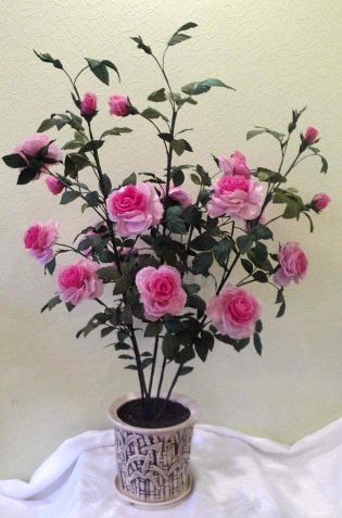 Куст роз из шелка (интерьерный)