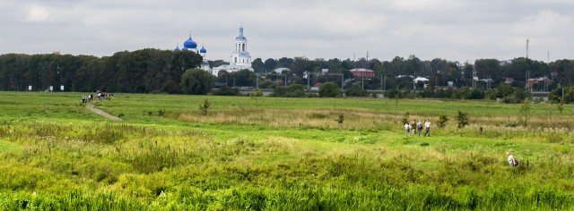 Это так выглядит луг в летне-осеннее время Это так выглядит луг в летне-осеннее время