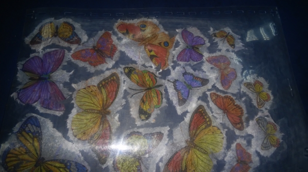 Бабочки объемным декупажем