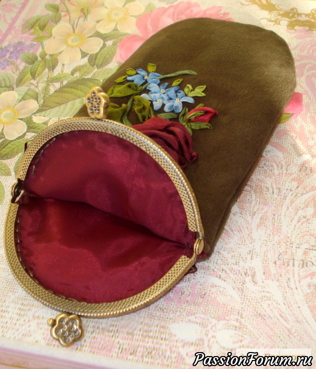 Очечник &quot;Старинная роза&quot;