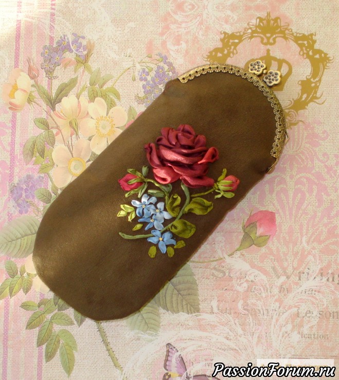 Очечник &quot;Старинная роза&quot;