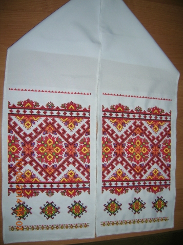 Рушник вышитый бисером. Рушник вышитый бисером.