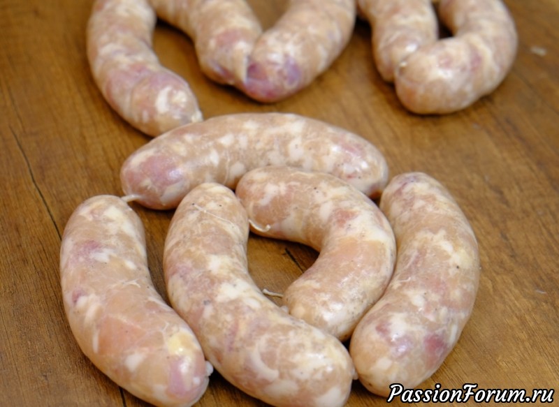 Домашняя колбаса из курицы - какая же сочная и ароматная!