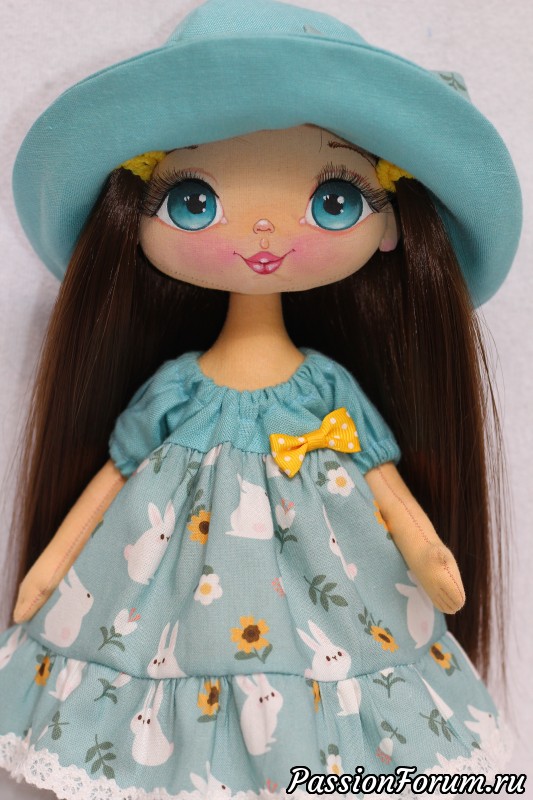 Текстильная куколка Сара, Хозяюшка.