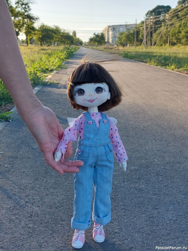 Текстильная куколка Сонечка.