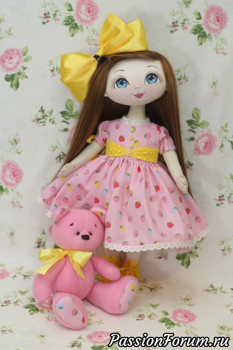 Куколка Машенька и Розовый Мишка