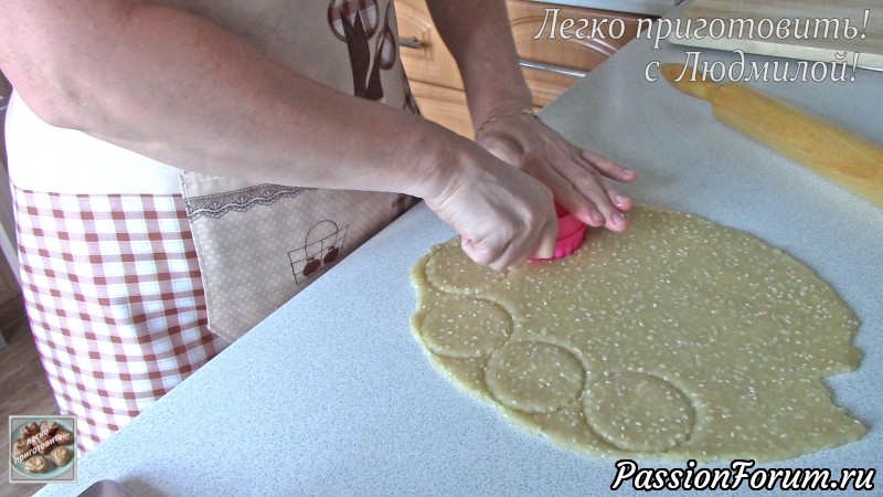 Галетное печенье с кунжутом. Готовится легко и просто.