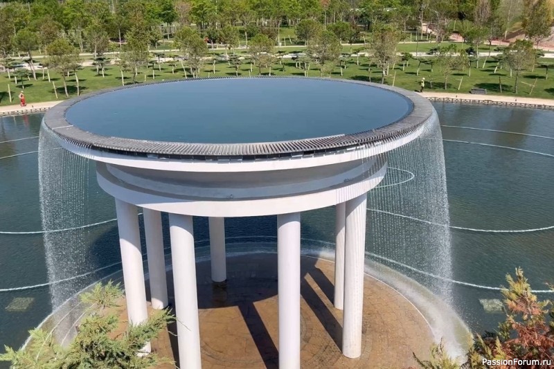 Парковые фонтаны.