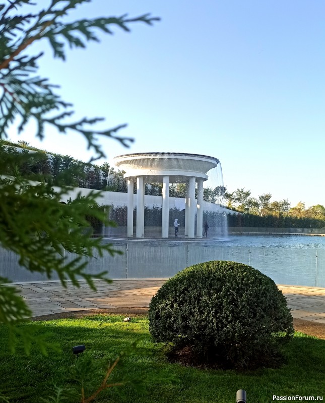 Парковые фонтаны.