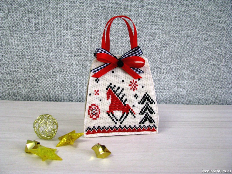 Игольница "Мезенская лошадка".